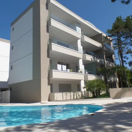 Appartamento Cozy In A Fenced Complex With Pool Bibione