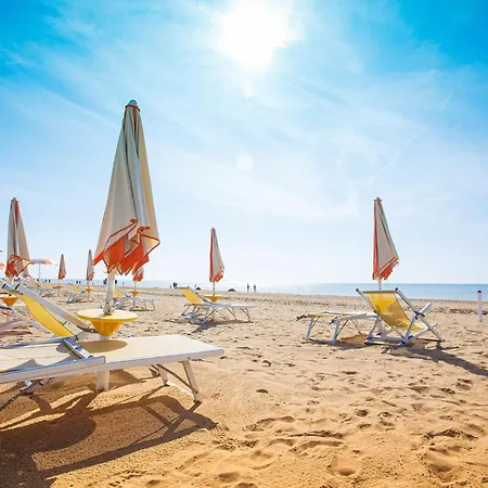 Apartment Cozy In A Fenced Complex With Pool Bibione